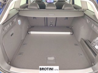SKODA Superb 2.0 TDI DSG Wagon Style 16