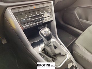 VOLKSWAGEN T-Roc 1.0 TSI Style 10
