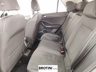 VOLKSWAGEN T-Roc 1.0 TSI Style 9