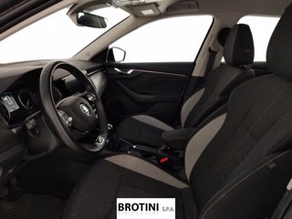 SKODA Kamiq 1.5 TSI 110KW BLACK DOTS 6