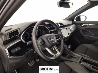 AUDI Q3 Sportback 45 TFSI e S tronic Identity Black 7