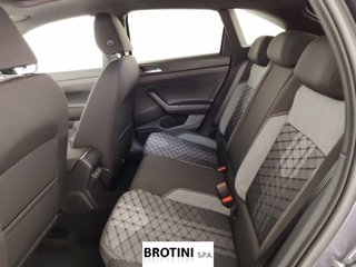 VOLKSWAGEN Taigo 1.0 TSI 85kW R-Line Plus 9