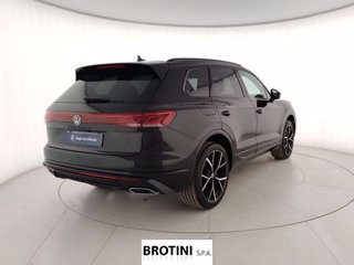 VOLKSWAGEN Touareg 3.0 V6 TDI SCR 170kW R-Line Final Edit 2