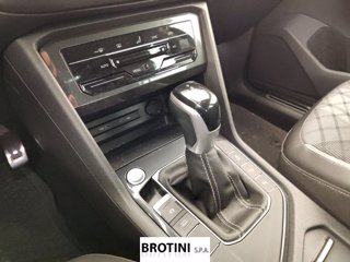VOLKSWAGEN Tiguan 1.5 TSI ACT R-Line DSG 10