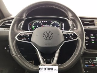 VOLKSWAGEN Tiguan 1.5 TSI ACT R-Line DSG 13