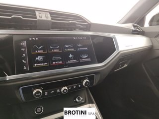 AUDI Q3 35 TDI S tronic Identity Black 12