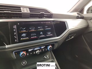 AUDI Q3 2.0 35 TDI S Tronic S Line Edition 11