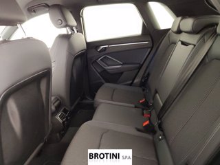 AUDI Q3 2.0 35 TDI S Tronic S Line Edition 9