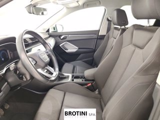 AUDI Q3 Sportback 45 TFSI e S tronic Business Plus 5
