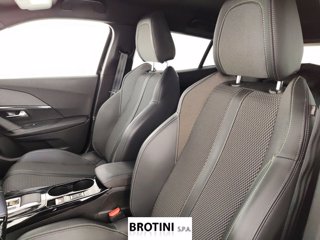 PEUGEOT 2008 PureTech 130 EAT8 GT S/S 8