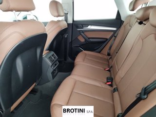 AUDI Q5 40 TDI Business Sport quattro S tronic 9