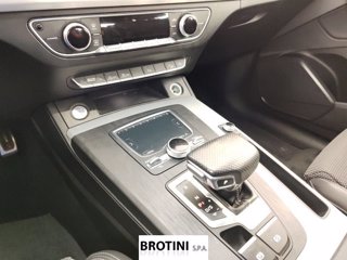 AUDI Q5 2.0 TDI 140kW Sport quattro S tronic 10
