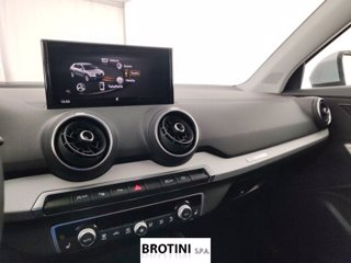 AUDI Q2 1.5 35 TFSI S TRONIC 10