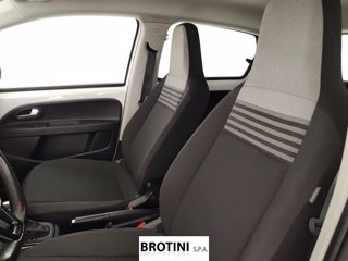VOLKSWAGEN e-Up e-up! 8