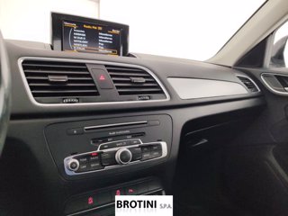 AUDI Q3 2.0 TDI 120cv  Business 11