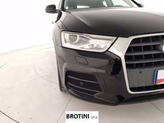 AUDI Q3 2.0 TDI 120cv  Business 4