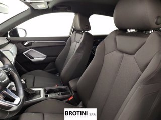 AUDI Q3 Sportback 35 TDI S tronic S Line Edition 8