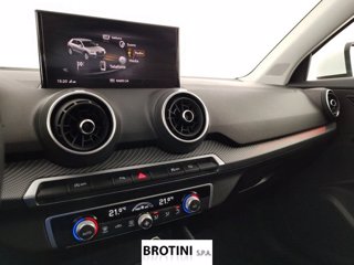 AUDI Q2 1.5 35 TFSI BUSINESS ADVANCED S TRONIC 10