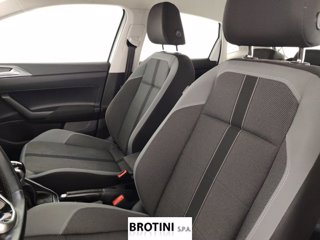 VOLKSWAGEN Polo 1.0 TSI Style 8