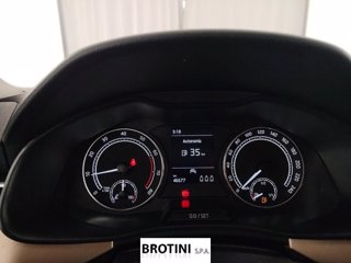 SKODA Kamiq 1.0 TSI 95cv BLACK DOTS 12