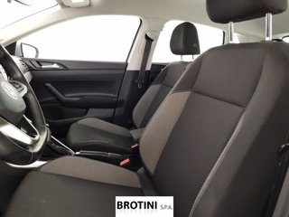 VOLKSWAGEN Polo 1.0 TSI Life DSG 8