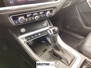 AUDI Q3 Sportback 35 TDI S tronic 11