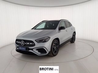 MERCEDES GLA 200 d 4M AMG Line Prem