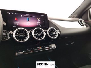 MERCEDES GLA 200 d 4M AMG Line Prem 12