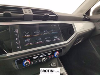 AUDI Q3 1.5 35 TFSI Business Advanced S-Tronic 11
