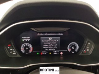 AUDI Q3 1.5 35 TFSI Business Advanced S-Tronic 12