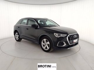 AUDI Q3 1.5 35 TFSI Business Advanced S-Tronic 3