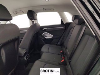 AUDI Q3 1.5 35 TFSI Business Advanced S-Tronic 9