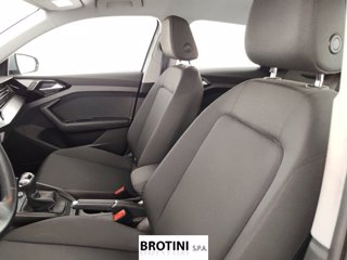 AUDI A1 Sportback Allstreet 30 TSI Business 8