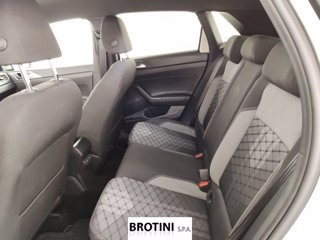 VOLKSWAGEN Polo 1.0 TSI R-Line DSG 8