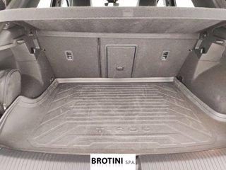 VOLKSWAGEN T-Roc 1.0 TSI R-Line 12