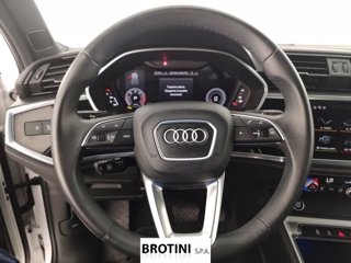 AUDI Q3 35 TDI S tronic Identity Black 14
