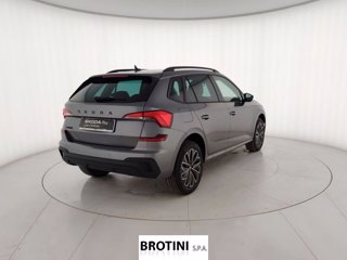 SKODA Kamiq 1.0 TSI 85KW BLACK DOTS 2