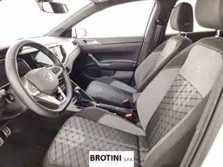 VOLKSWAGEN Polo 1.0 TSI R-Line Plus 6