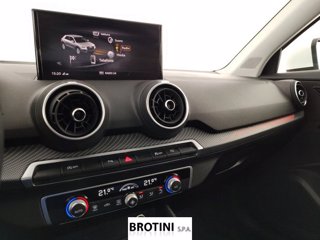 AUDI Q2 1.5 35 TFSI BUSINESS ADVANCED S TRONIC 10