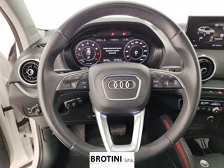 AUDI Q2 1.5 35 TFSI BUSINESS ADVANCED S TRONIC 13