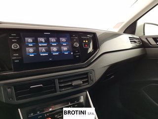 VOLKSWAGEN Polo 1.0 TSI Life 10