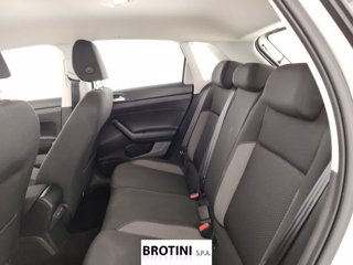 VOLKSWAGEN Polo 1.0 TSI Life 9