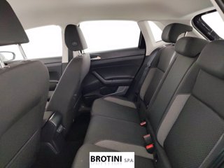 VOLKSWAGEN Polo 1.0 TSI Life 9