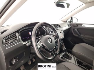 VOLKSWAGEN Tiguan 1.6 TDI SCR Sport BMT 7