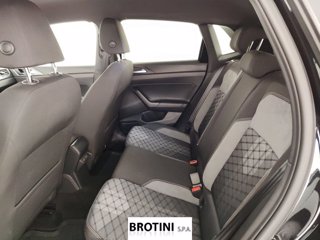 VOLKSWAGEN Polo 1.0 TSI R-Line 9