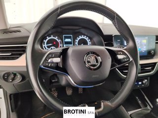 SKODA Kamiq 1.0 TSI 70KW BLACK DOTS 13