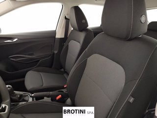SKODA Fabia 1.0 MPI Evo 59KW YOUNG EDITION 8