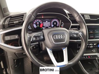 AUDI Q3 45 TFSI quattro S tronic Business Advance 14