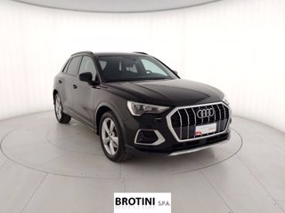 AUDI Q3 45 TFSI quattro S tronic Business Advance 3