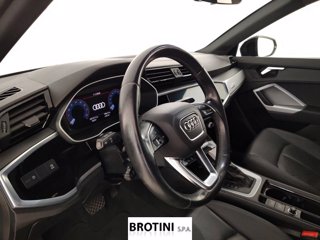 AUDI Q3 45 TFSI quattro S tronic Business Advance 7